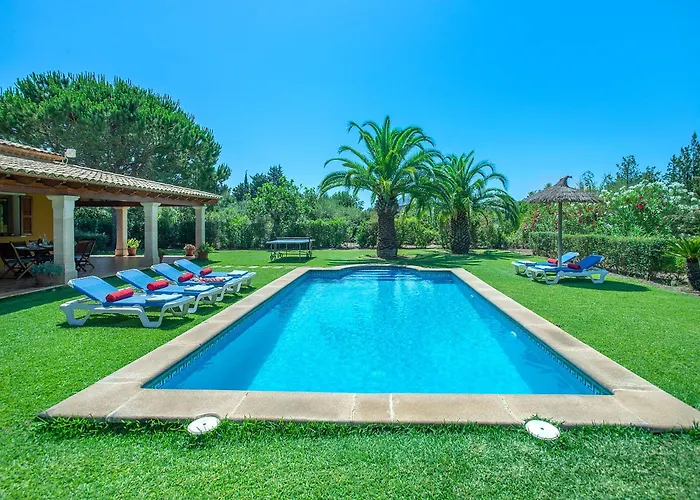 Owl Bobis - Family Holidays With Private Pool *