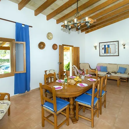 Owl Bobis - Family Holidays With Private Pool *