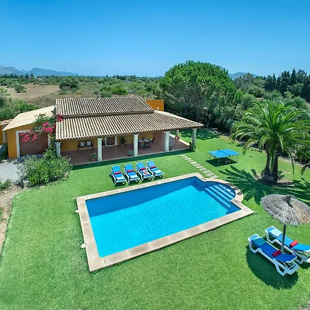 Owl Bobis - Family Holidays With Private Pool