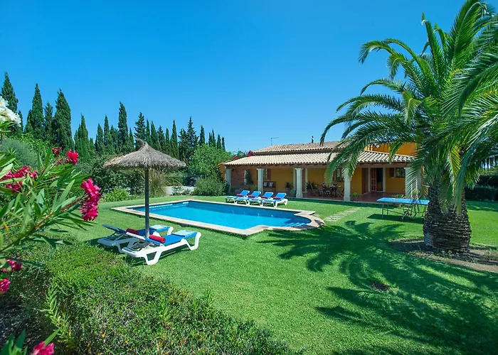 Villa Owl Bobis - Family Holidays With Private Pool *