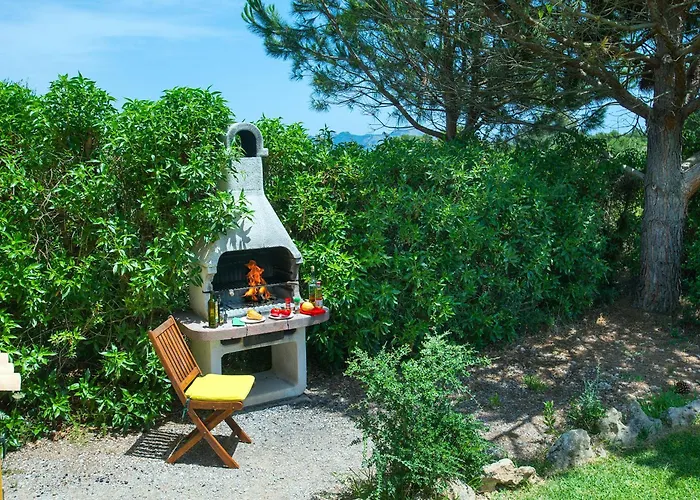 Owl Bobis - Family Holidays With Private Pool Villa