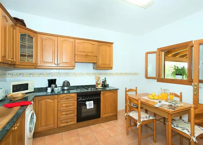 Villa Owl Bobis - Family Holidays With Private Pool Port de Pollenca