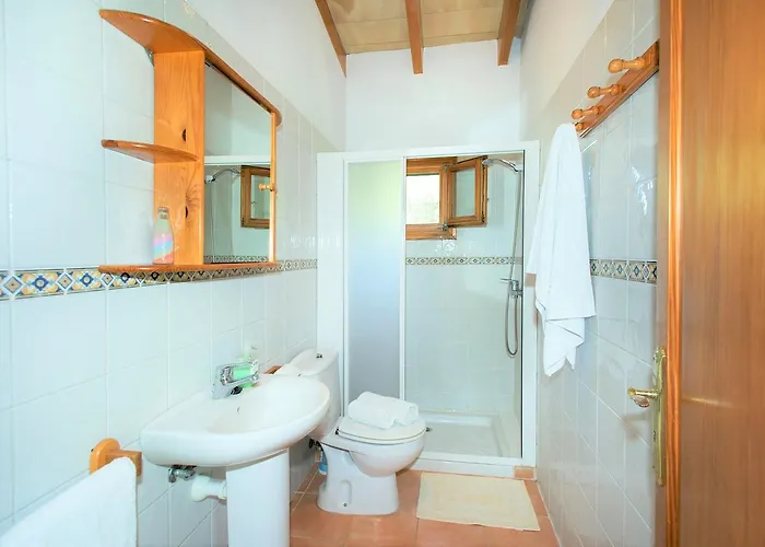 Villa Owl Bobis - Family Holidays With Private Pool *